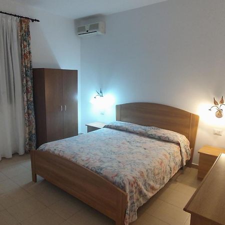 Lo Zodiaco Aparthotel LMP Buitenkant foto